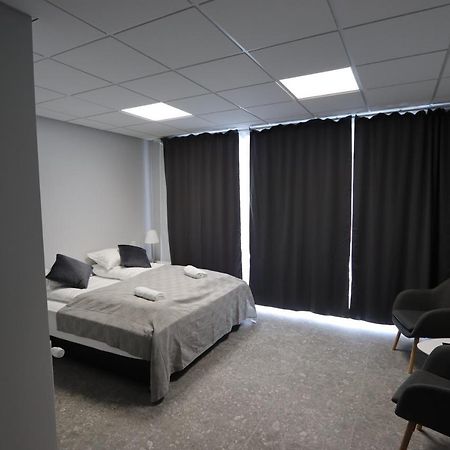 Hotel Tjarna Njarthvik ภายนอก รูปภาพ