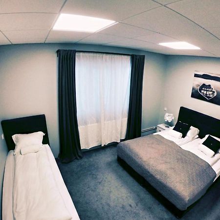 Hotel Tjarna Njarthvik ภายนอก รูปภาพ