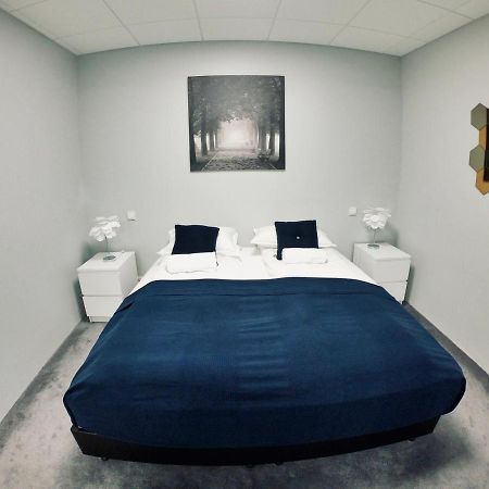 Hotel Tjarna Njarthvik ภายนอก รูปภาพ